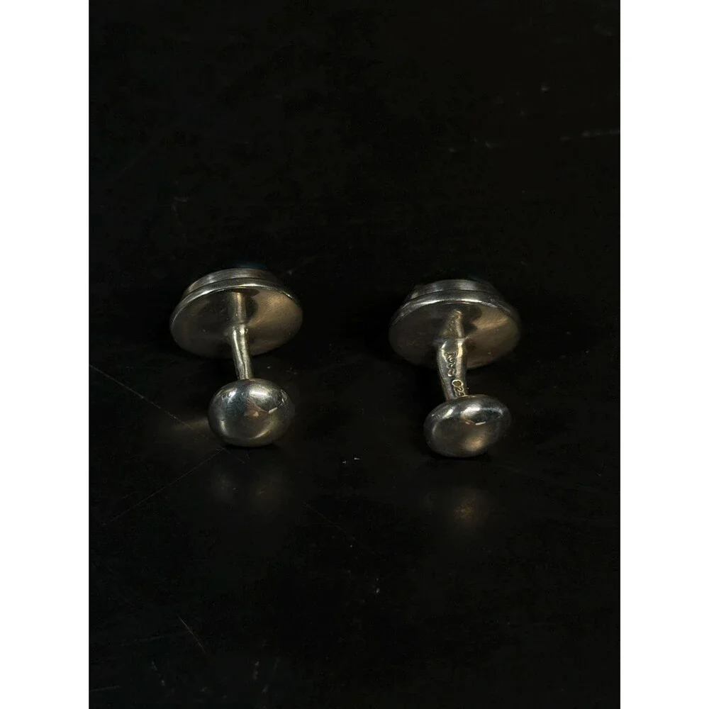 Unbranded sterling silver